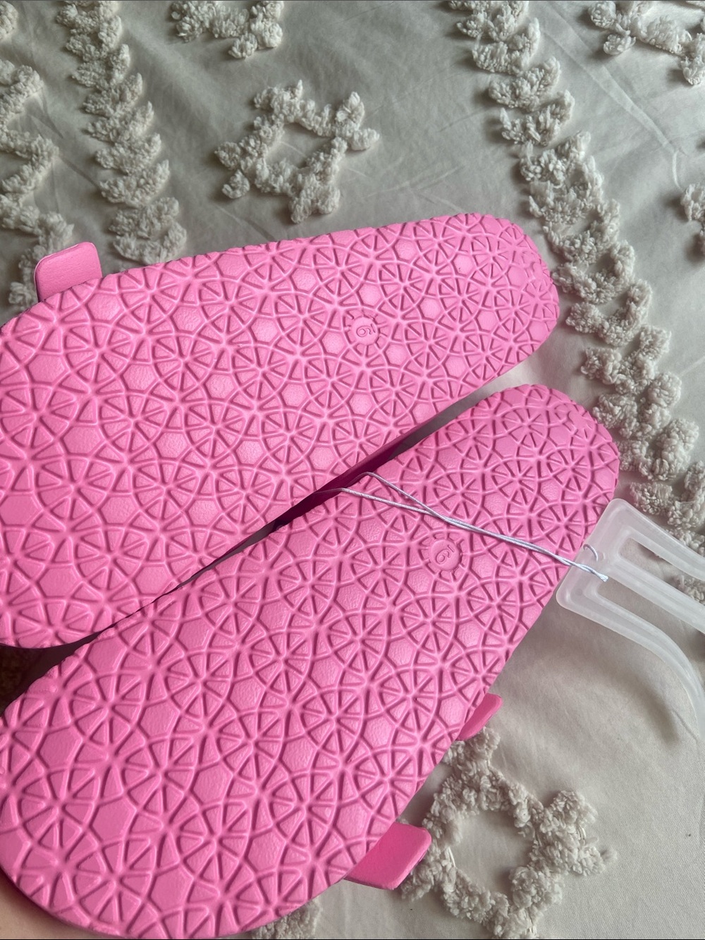 Shade & Shore Bubblegum Pink Double Buckle Slide Sandals - Picture 4 of 4